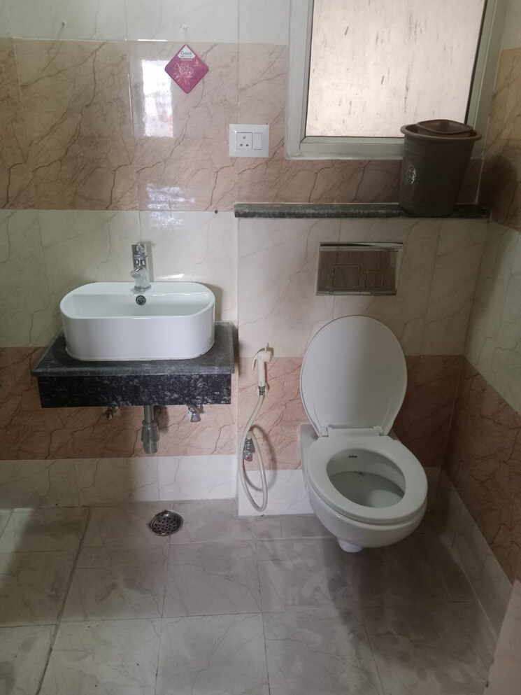 Bathroom, eureka-diya-green-city 2 Bedroom 968 Sq.Ft. Apartment In Raj Nagar Extension Ghaziabad 9436787