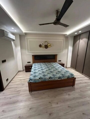 Bedroom in 3 BHK Builder Floor at Dlf Cyber City, Sector 24 – for Rent