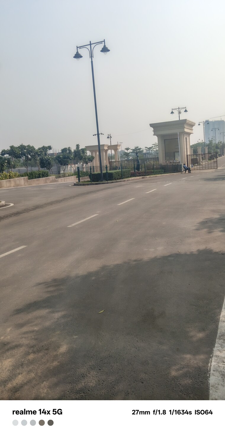 Exterior View, bptp-district-phase-2  173 Sq.Yd. Plot In Sector 84 Faridabad 9436796