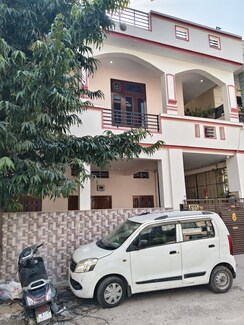 6+ BHK Villa For Sale in Sodala