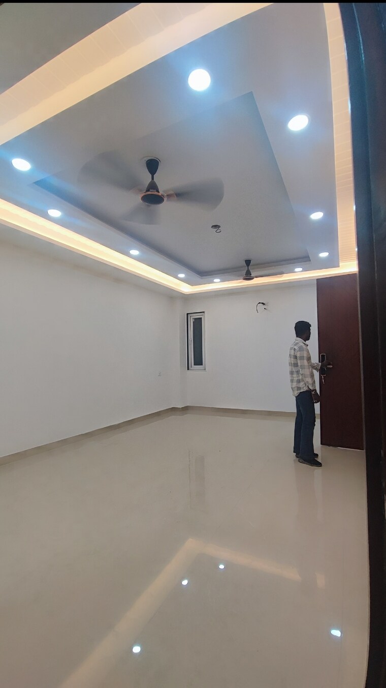 undefined, chattarpur 4 Bedroom 2000 Sq.Ft. Builder Floor In Chattarpur Delhi 9436868