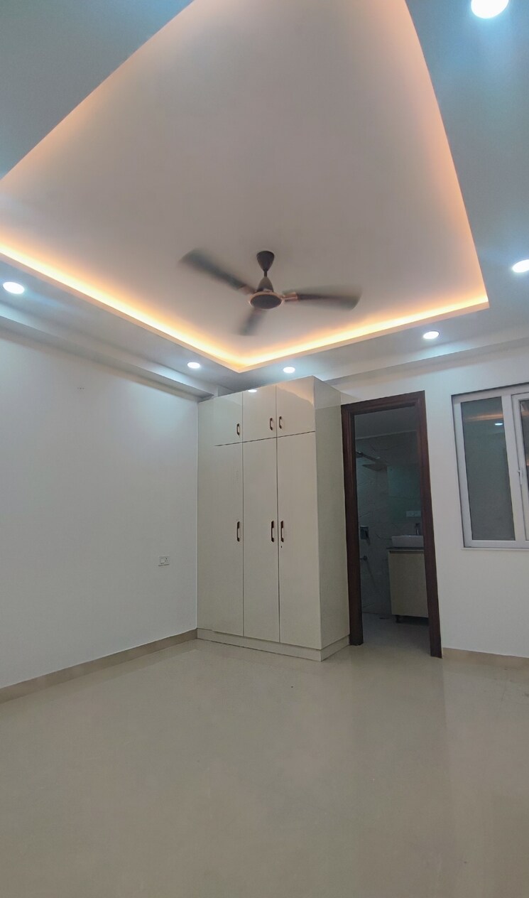 Room, chattarpur 4 Bedroom 2000 Sq.Ft. Builder Floor In Chattarpur Delhi 9436868
