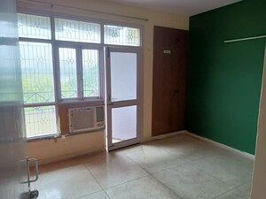 Room in 3 BHK Apartment at Oriental Apartments, Sector 62 – for Sale