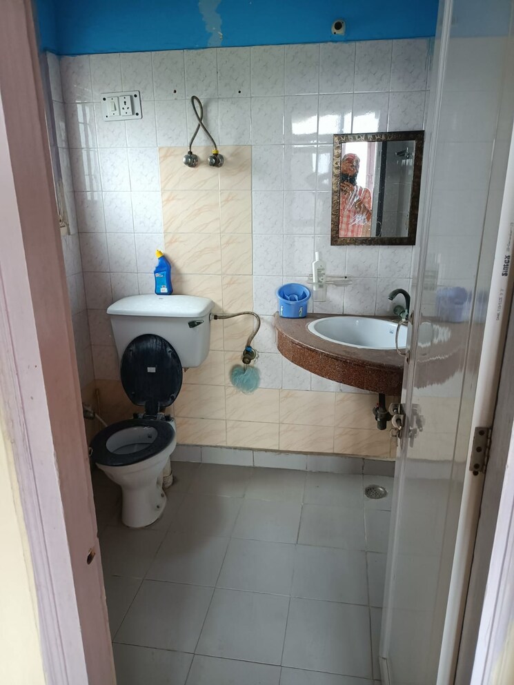 Bathroom, oriental-apartments 3 Bedroom 1023 Sq.Ft. Apartment In Sector 62 Noida 9436887