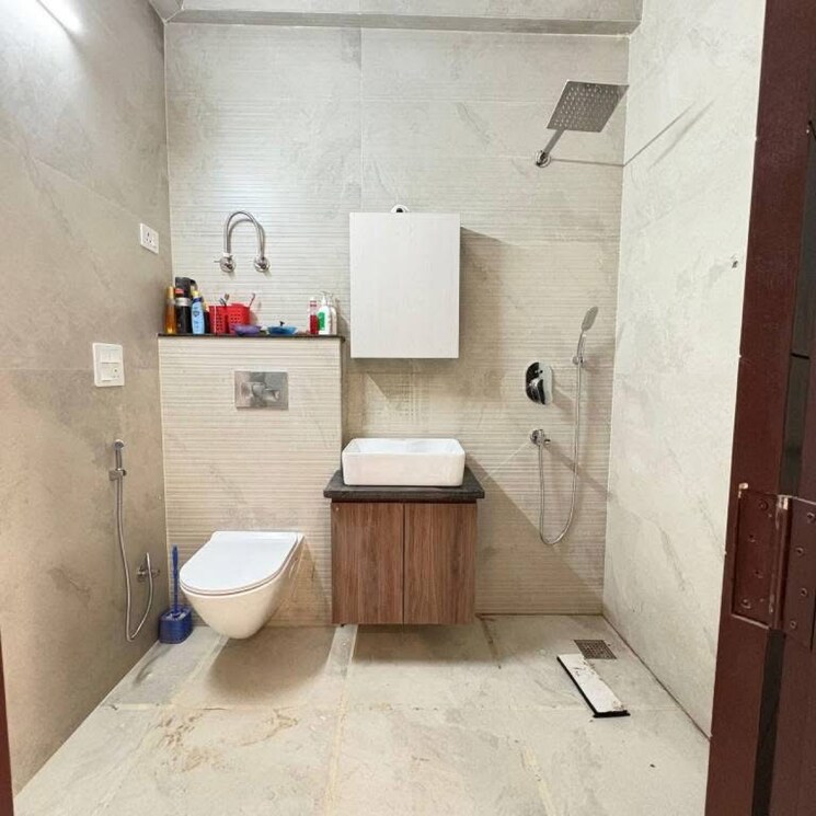 Bathroom, risland-sky-mansion 2 Bedroom 1000 Sq.Ft. Builder Floor In Chattarpur Delhi 9436937