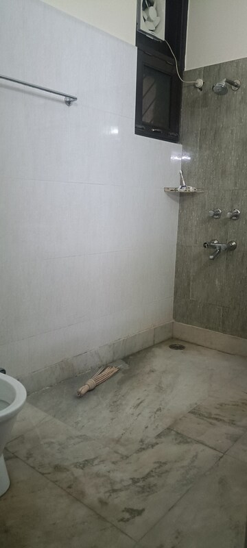 Bathroom in 2 BHK Villa at Sector 26 – for Rent