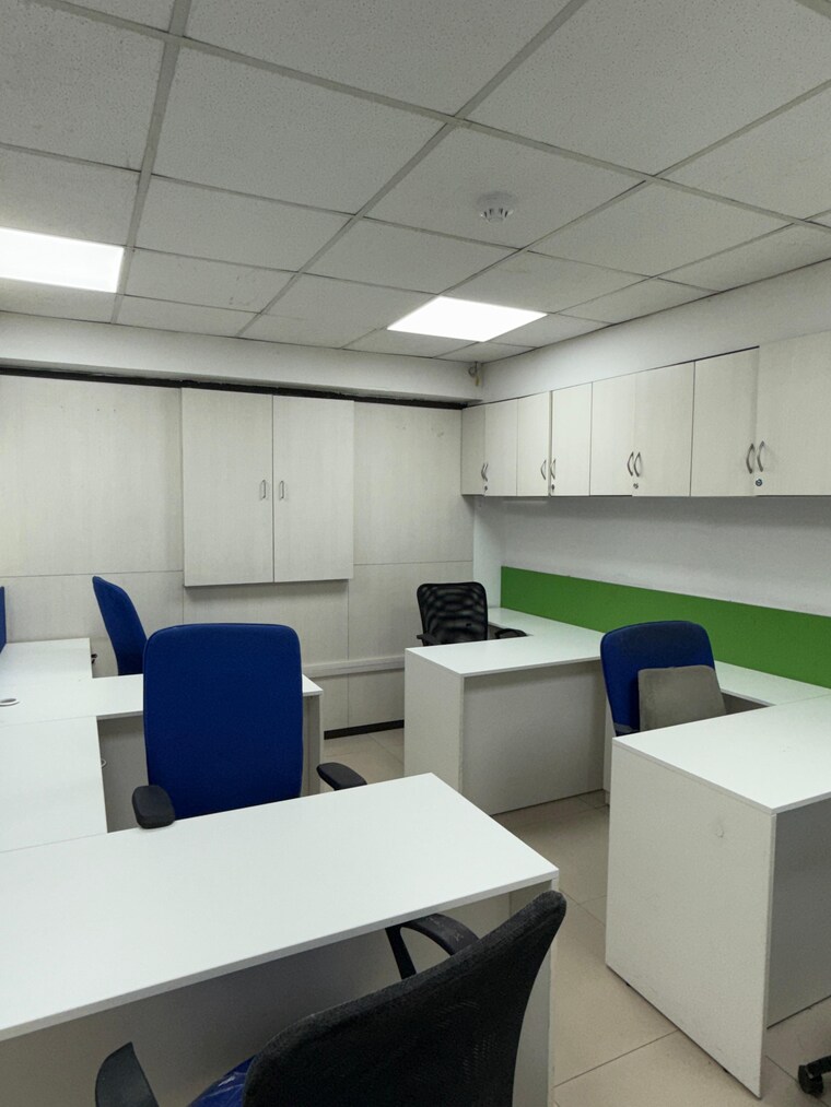 Team Area, atul-corporate-avenue Commercial Office Space 5610 Sq.Ft. In Chakala Mumbai 9437006
