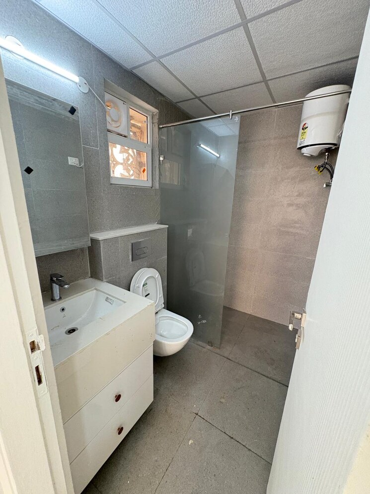 Bathroom, adityaraj-gateway 2 Bedroom 676 Sq.Ft. Apartment In Ghatkopar East Mumbai 9437045