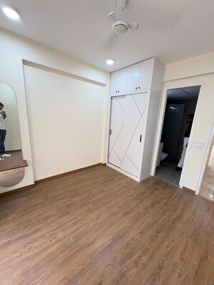 Room in 2 BHK Apartment at Adityaraj Gateway, Ghatkopar East – for Rent