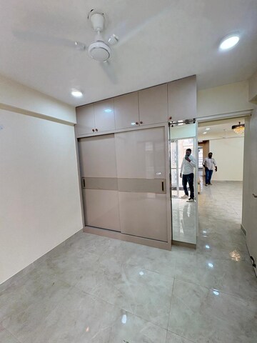 Room in 2 BHK Apartment at Adityaraj Gateway, Ghatkopar East – for Rent