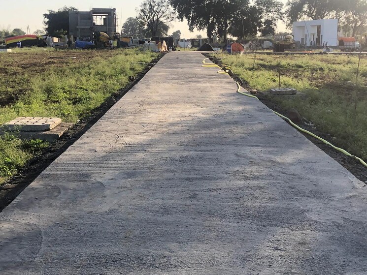 Balcony, wardha rd  2000 Sq.Ft. Plot In Wardha rd Nagpur 9437039