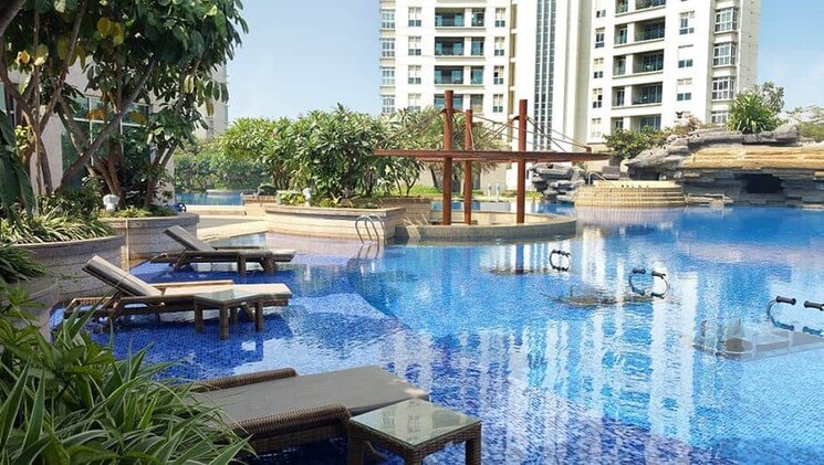 Swimming Pool, k-raheja-vivarea-bangalore 4 Bedroom 3683 Sq.Ft. Apartment In Koramangala Bangalore 9436942