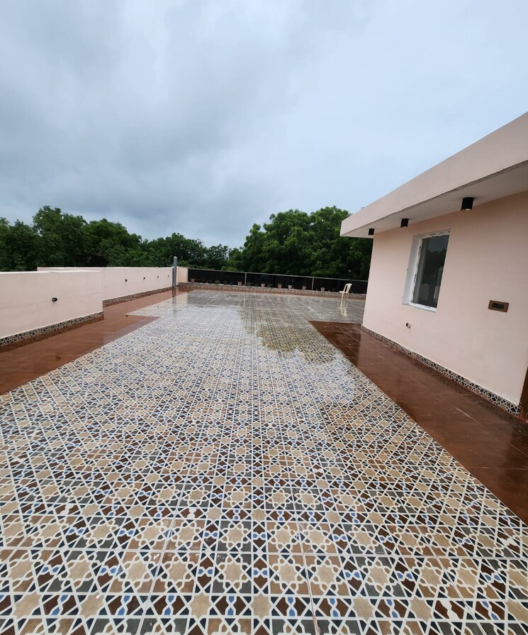 Swimming Pool, boutique-residential-apartments-g-88 5 Bedroom 500 Sq.Yd. Independent House In Saket Delhi 9437300