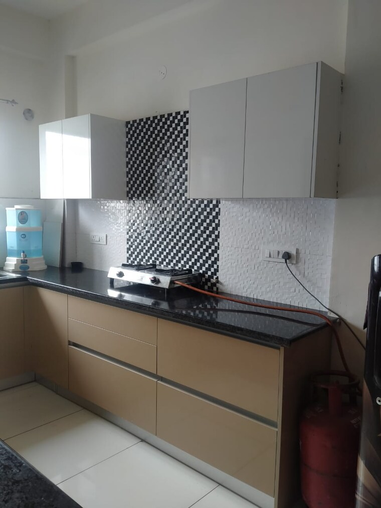 Kitchen, prem-satyam-swastik-apartment 3 Bedroom 1550 Sq.Ft. Builder Floor In Patiala Road Zirakpur 9437376