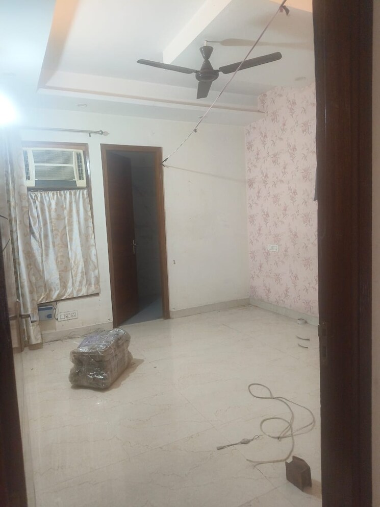 Bathroom, prem-satyam-swastik-apartment 3 Bedroom 1550 Sq.Ft. Builder Floor In Patiala Road Zirakpur 9437376