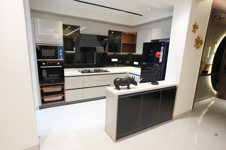 Kitchen, urban-the-zirk 3 Bedroom 1750 Sq.Ft. Apartment In Nabha Zirakpur 9437365