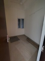 3.5 BHK 1670 Sq.Ft. Apartment in Amrapali Centurian Park