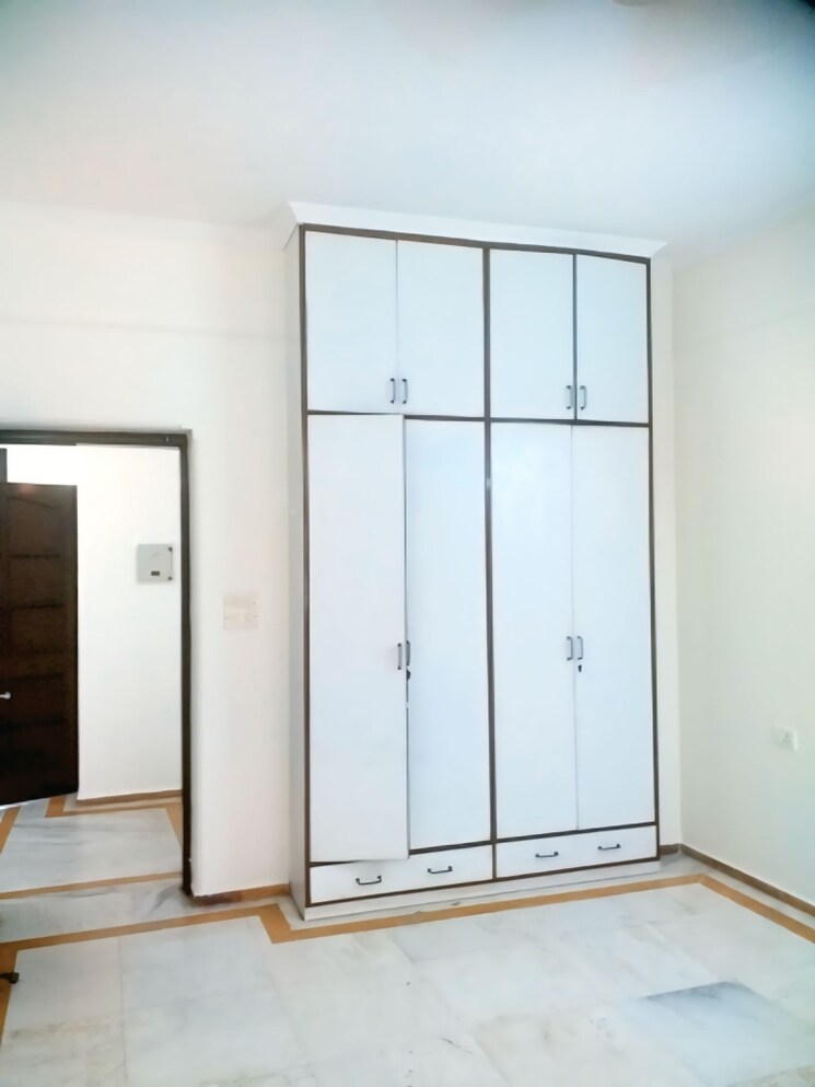 Room, new rajinder nagar 2 Bedroom 1210 Sq.Ft. Builder Floor In New Rajinder Nagar Delhi 9437525