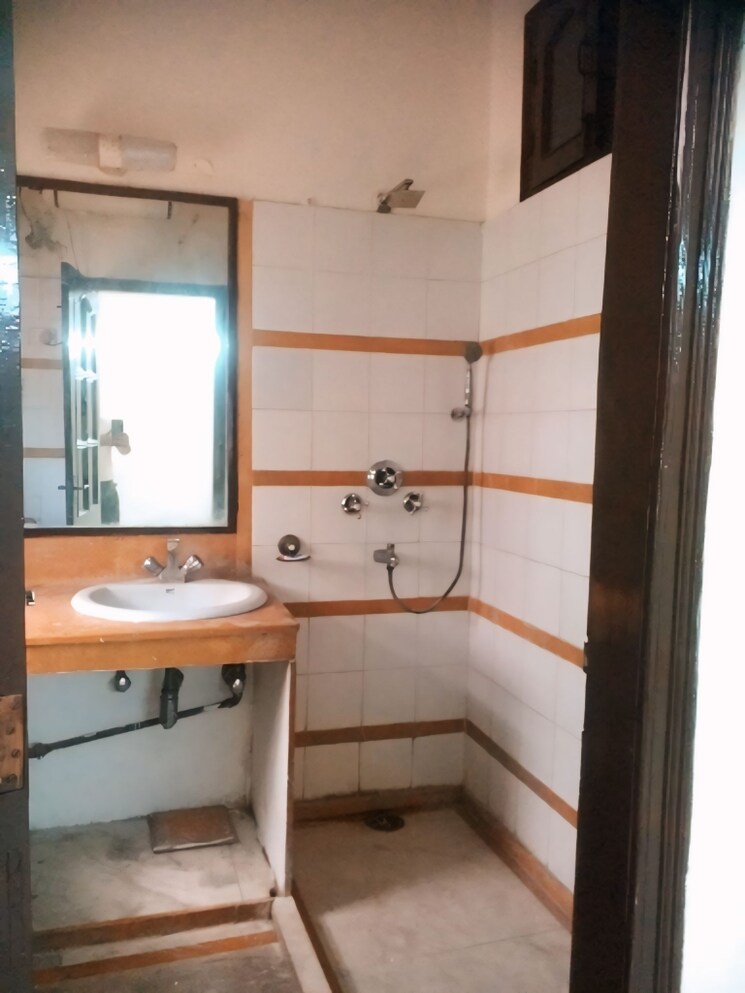 Kitchen, new rajinder nagar 2 Bedroom 1210 Sq.Ft. Builder Floor In New Rajinder Nagar Delhi 9437525