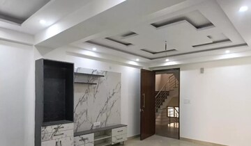Building Lobby in 1 BHK Independent House at Rt Nagar – for Rent