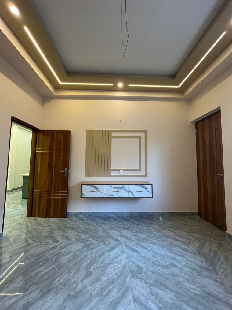 Room, canal road 3 Bedroom 2000 Sq.Ft. Builder Floor In Canal Road Dehradun 9437586