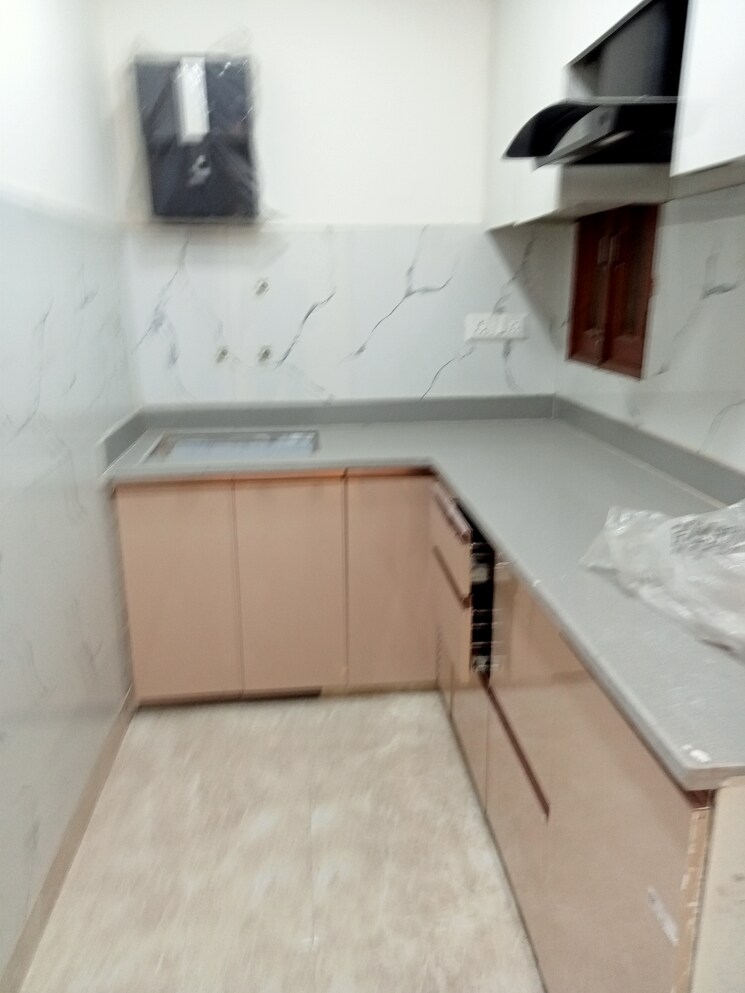 Kitchen, mahavir enclave 1 2 Bedroom 582 Sq.Ft. Builder Floor In Mahavir Enclave 1 Delhi 9437592