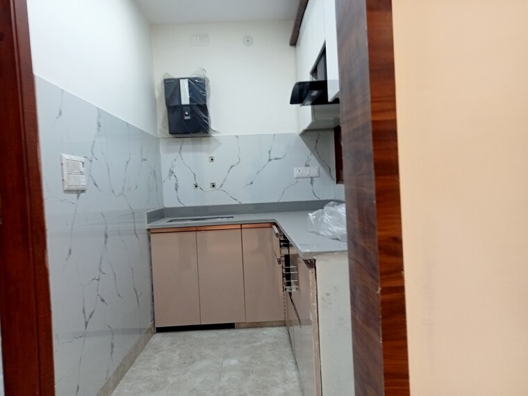 Kitchen, mahavir enclave 1 2 Bedroom 582 Sq.Ft. Builder Floor In Mahavir Enclave 1 Delhi 9437592