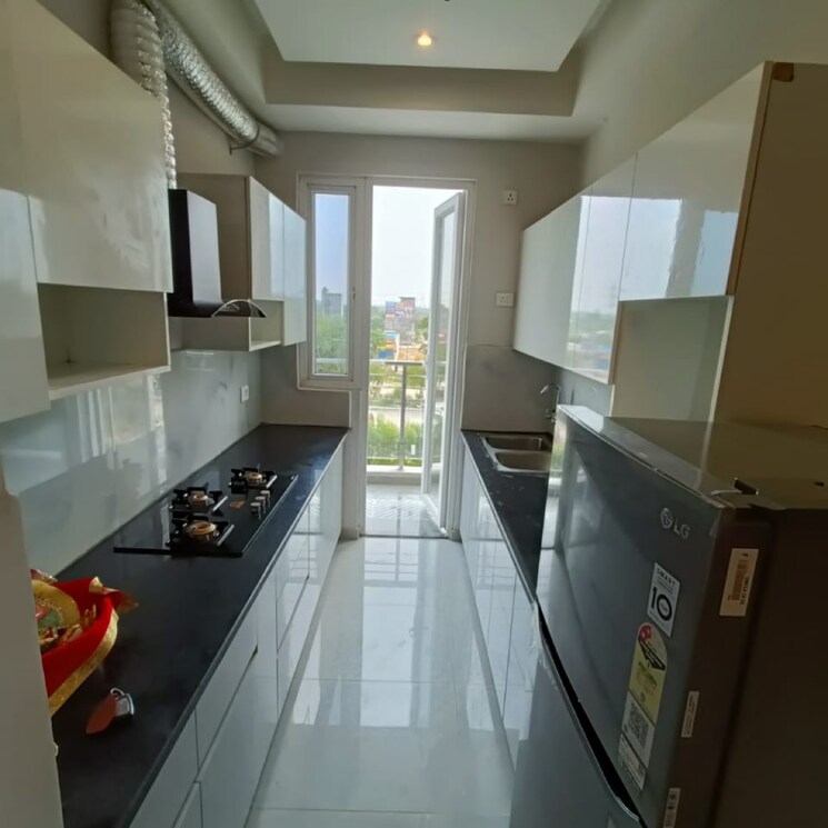 Kitchen, siddharth vihar 3 Bedroom 1520 Sq.Ft. Apartment In Siddharth Vihar Ghaziabad 9437581