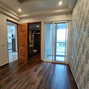 Room in 3 BHK Apartment at Siddharth Vihar – for Rent