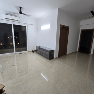 Room in 2 BHK Apartment at Tata Eureka Park, Sector 150 – for Rent
