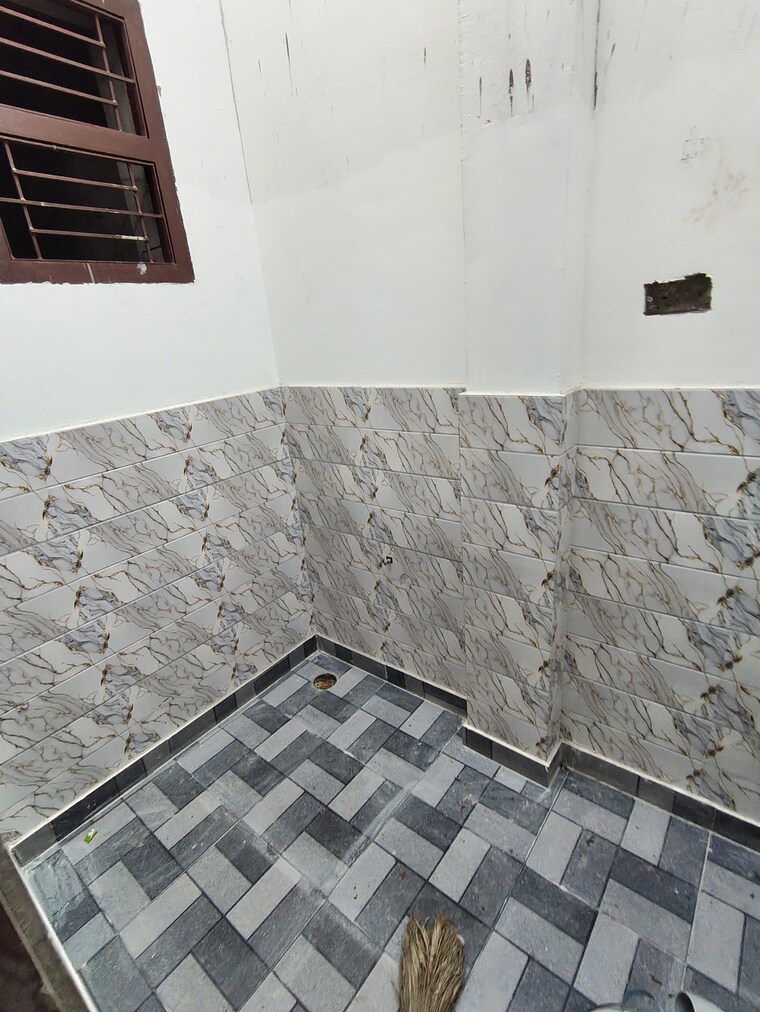 Balcony, fazullaganj 3 Bedroom 1000 Sq.Ft. Independent House In Fazullaganj Lucknow 9437611