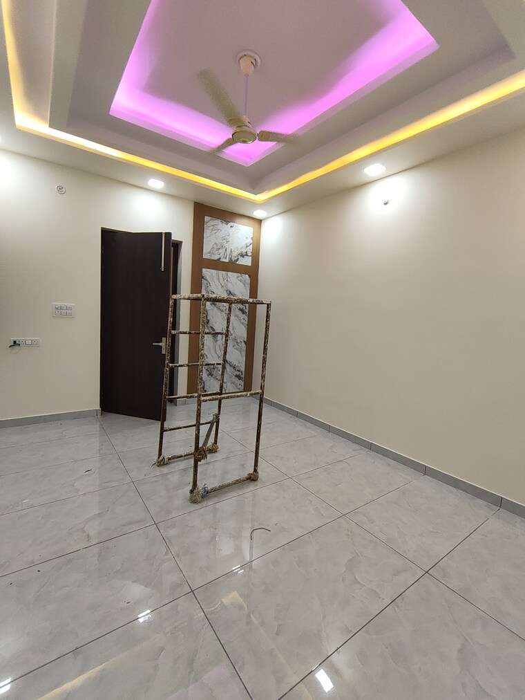 Room, fazullaganj 3 Bedroom 1000 Sq.Ft. Independent House In Fazullaganj Lucknow 9437611