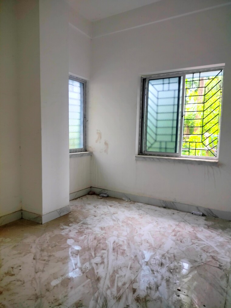 Room, haridevpur 2 Bedroom 950 Sq.Ft. Apartment In Haridevpur Kolkata 9437712