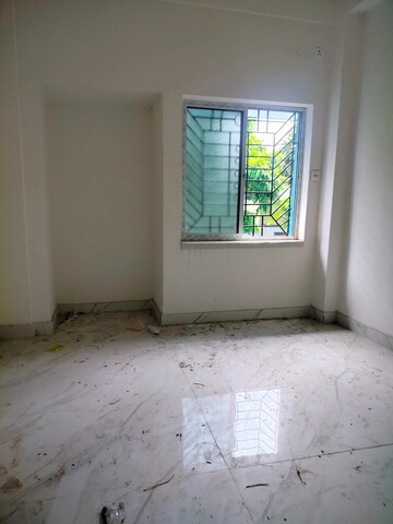 Room in 2 BHK Apartment at Haridevpur – for Sale