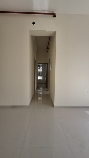 Room in 2.5 BHK Apartment at Wadhwa TW Gardens, Kandivali East – for Sale