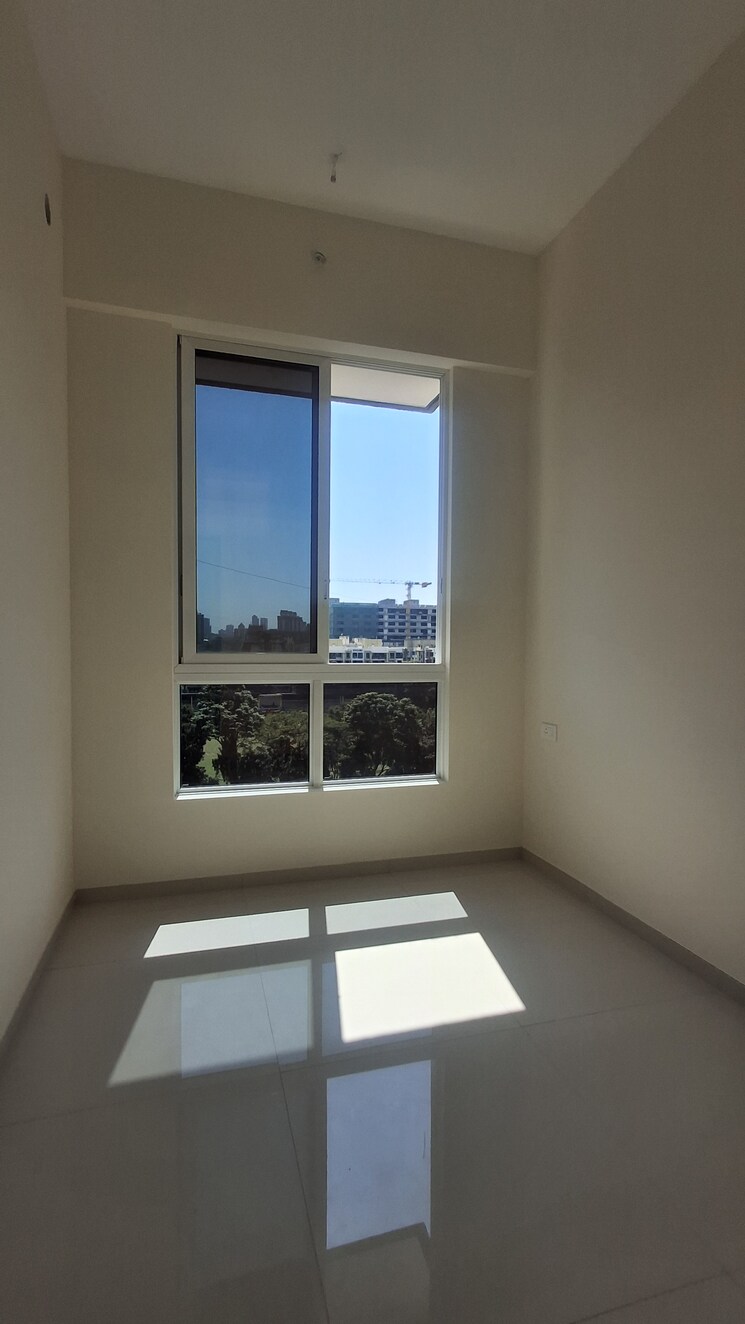 Room, wadhwa-tw-gardens 2.5 Bedroom 780 Sq.Ft. Apartment In Kandivali East Mumbai 9437700