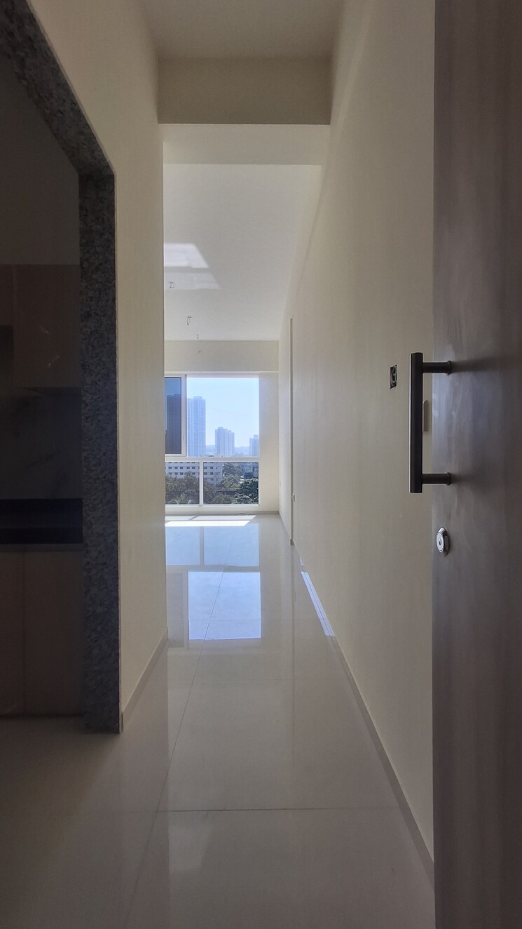 Room, wadhwa-tw-gardens 2.5 Bedroom 780 Sq.Ft. Apartment In Kandivali East Mumbai 9437700