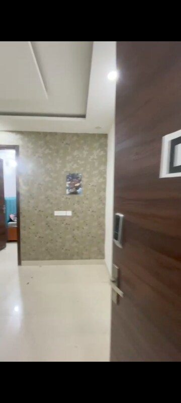 2 BHK Builder Floor For Rent in Chattarpur