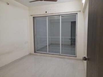 Room in 2 BHK Apartment at Radiant Sapphire, Ulwe – for Rent
