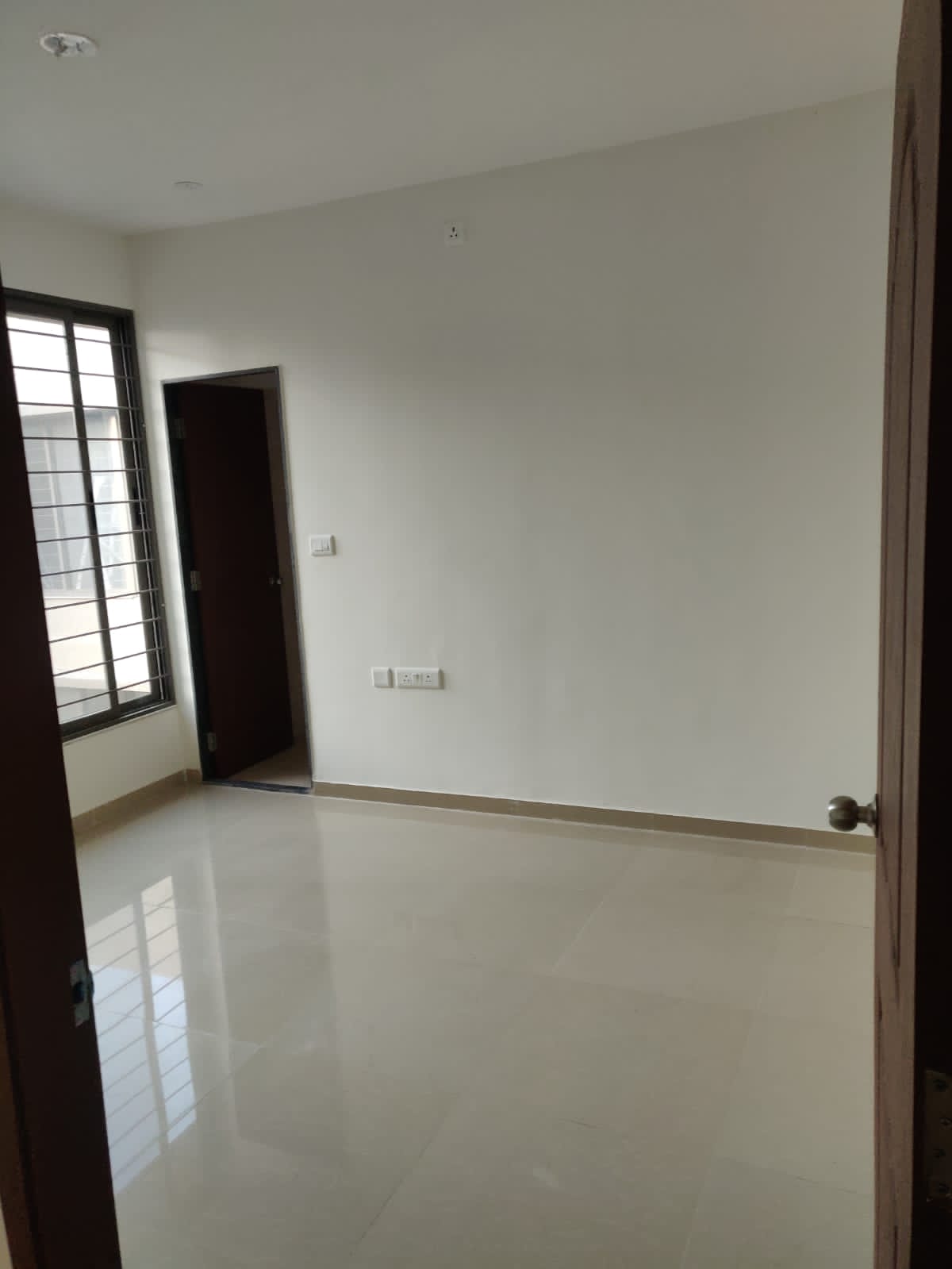 2 BHK + Servant Room 1000 Sq.Ft. Apartment in Skyi Songbirds