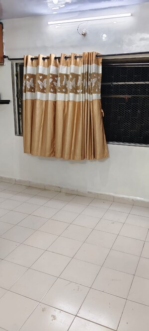 Room in 1 RK Apartment at Bhavani Mata CHS, Lower Parel – for Rent