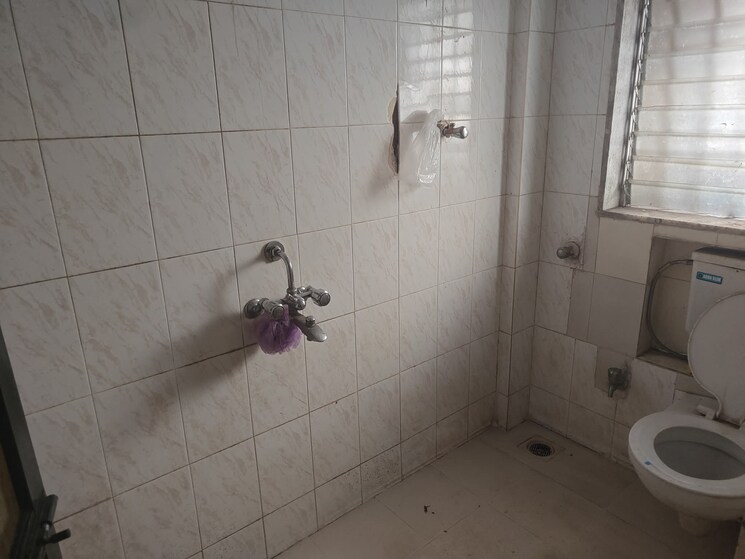 Bathroom, dheeraj-enclave 1 Bedroom 577 Sq.Ft. Apartment In Borivali East Mumbai 9437785