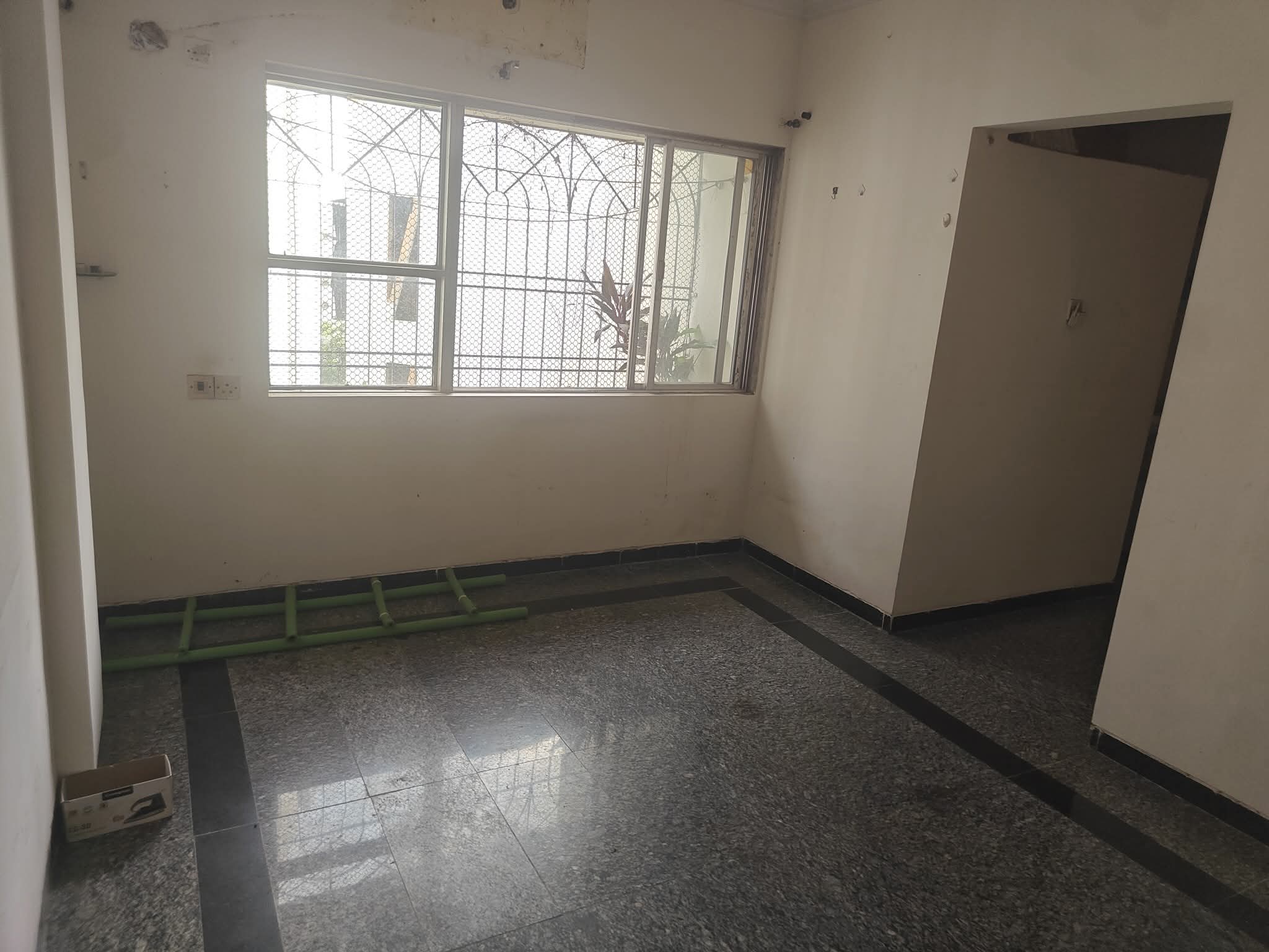 1 BHK + Servant Room Apartment For Sale in Dheeraj Enclave