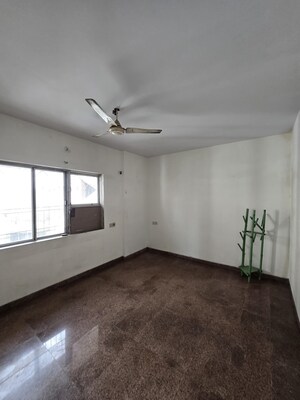 Room in 1 BHK Apartment at Dheeraj Enclave, Borivali East – for Sale