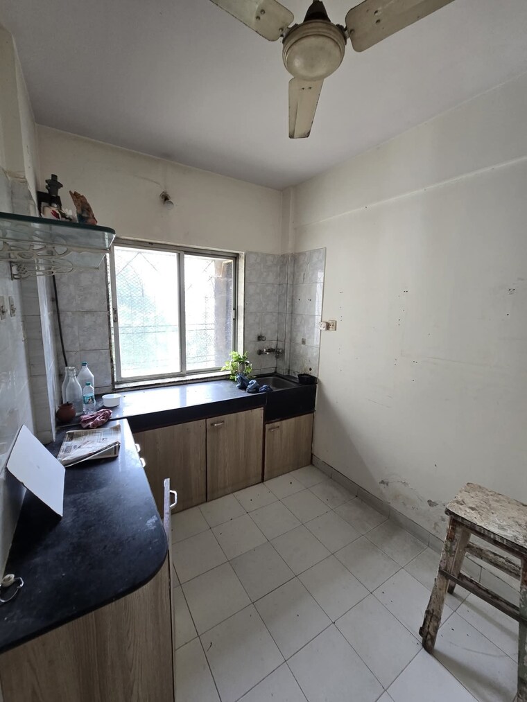 Bathroom, dheeraj-enclave 1 Bedroom 577 Sq.Ft. Apartment In Borivali East Mumbai 9437785