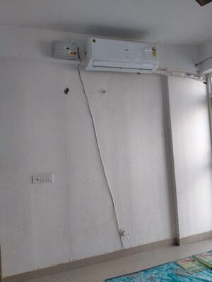 Furnished Amenities in 2 BHK Apartment at Suncity Avenue 76, Sector 76 – for Rent