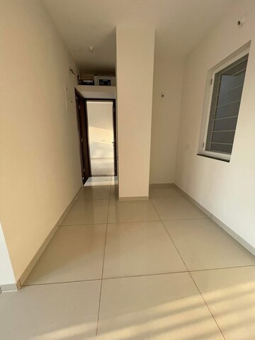 Building Lobby in 3 BHK Apartment at Yashwin Orizzonte, Kharadi – for Rent