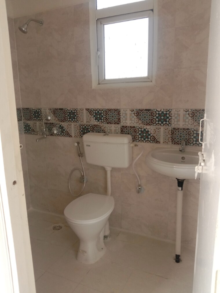 Bathroom, signature-global-prime 2 Bedroom 834 Sq.Ft. Apartment In Sector 63a Gurgaon 9437895