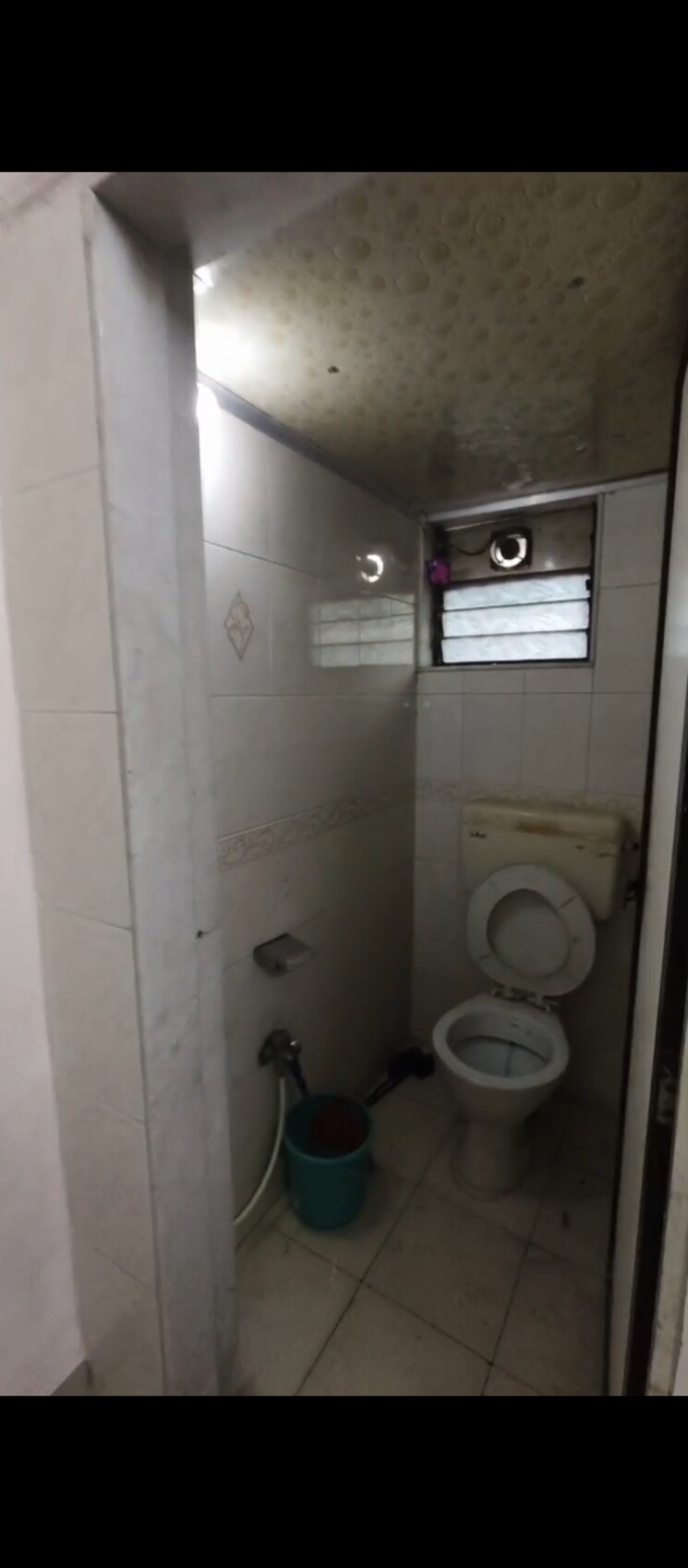 Bathroom, sheetal-apartment-byculla 1 Bedroom 350 Sq.Ft. Apartment In Byculla Mumbai 9437861