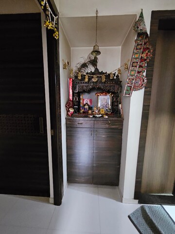 Furnished Amenities in 2 BHK Apartment at Vasant Fiona, Pokhran Road No Two – for Rent